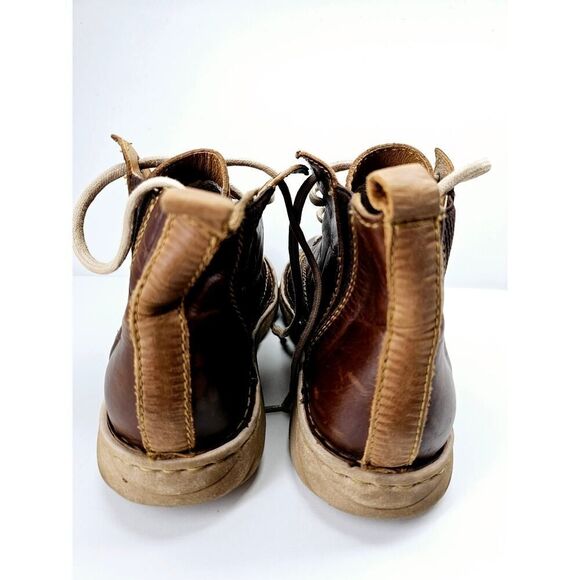 Athletic_Shoes